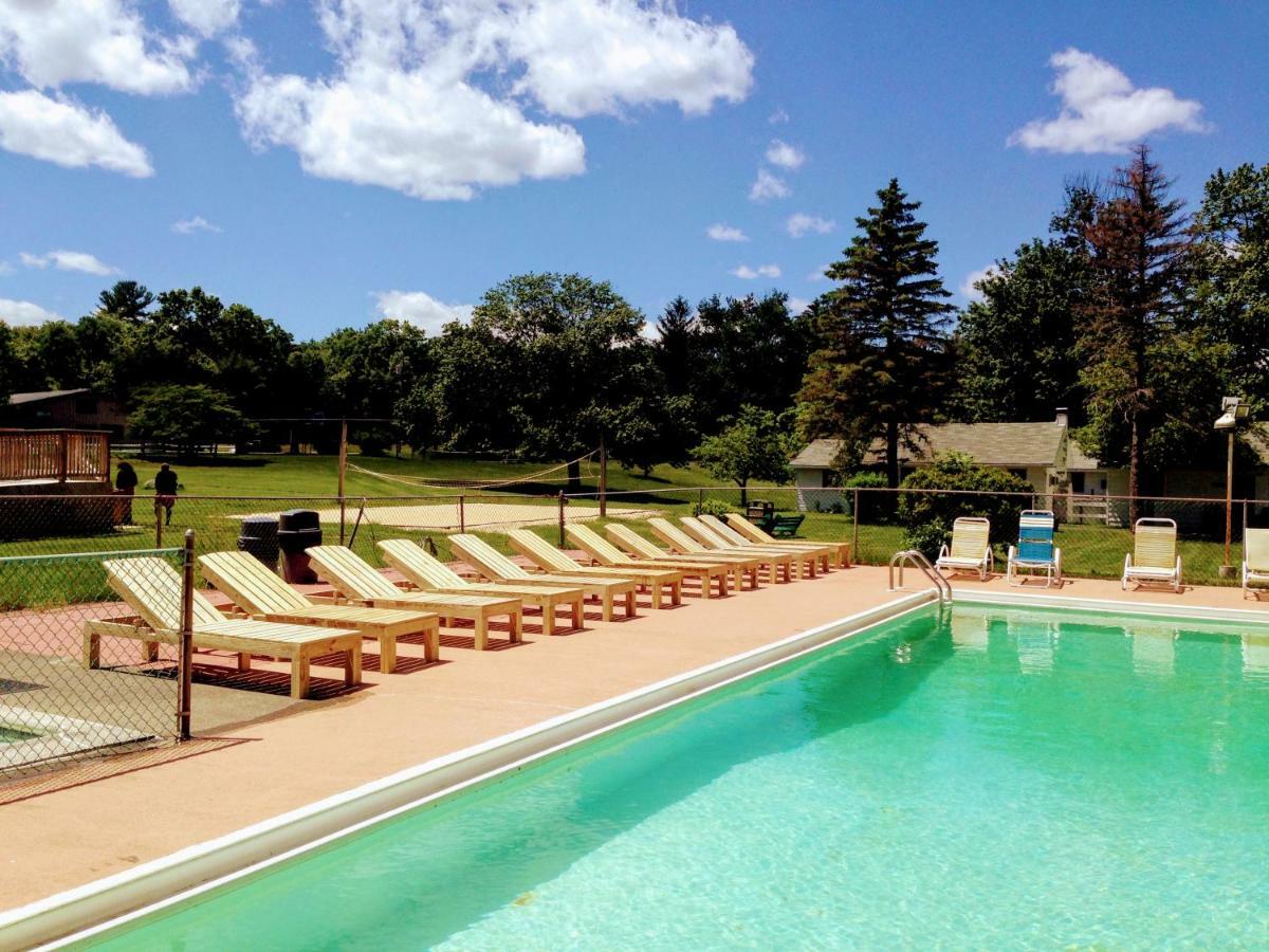 Chestnut Grove Family Resort Mount Pocono Εξωτερικό φωτογραφία