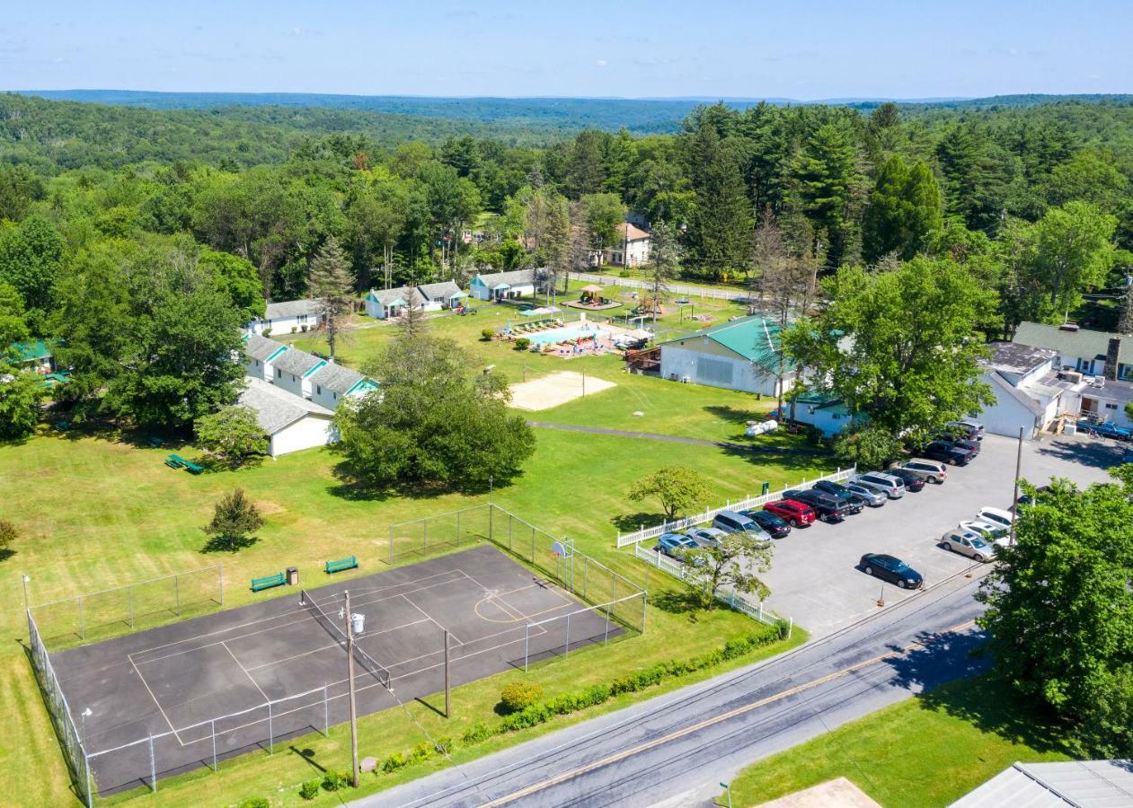 Chestnut Grove Family Resort Mount Pocono Εξωτερικό φωτογραφία